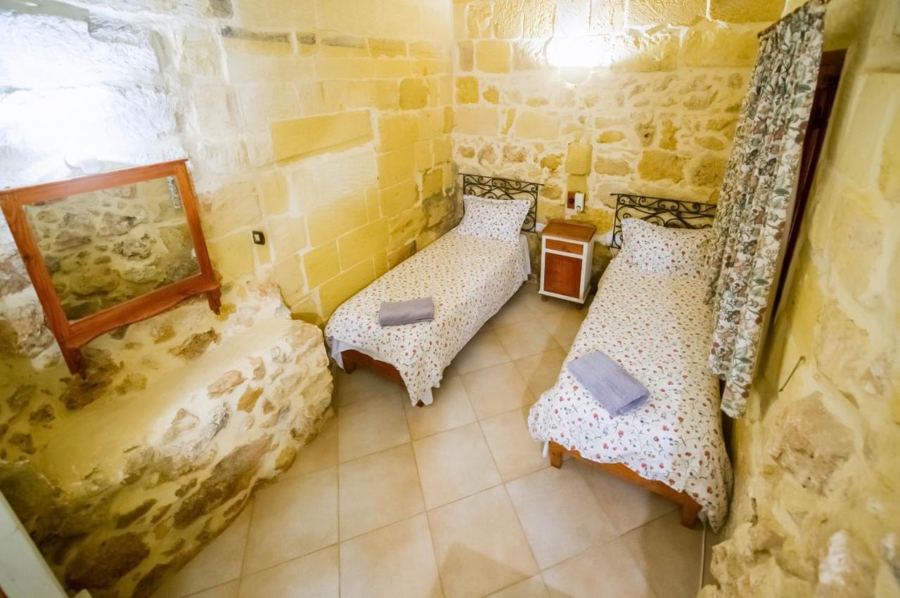 "Steves Villas" Villa Ta Rosi Xagħra エクステリア 写真